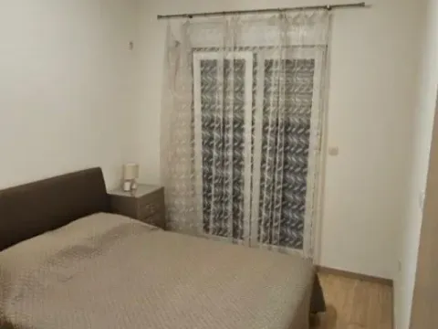 Izdavanje, jednosoban stan, 47m², City Kvart, Podgorica - image 7