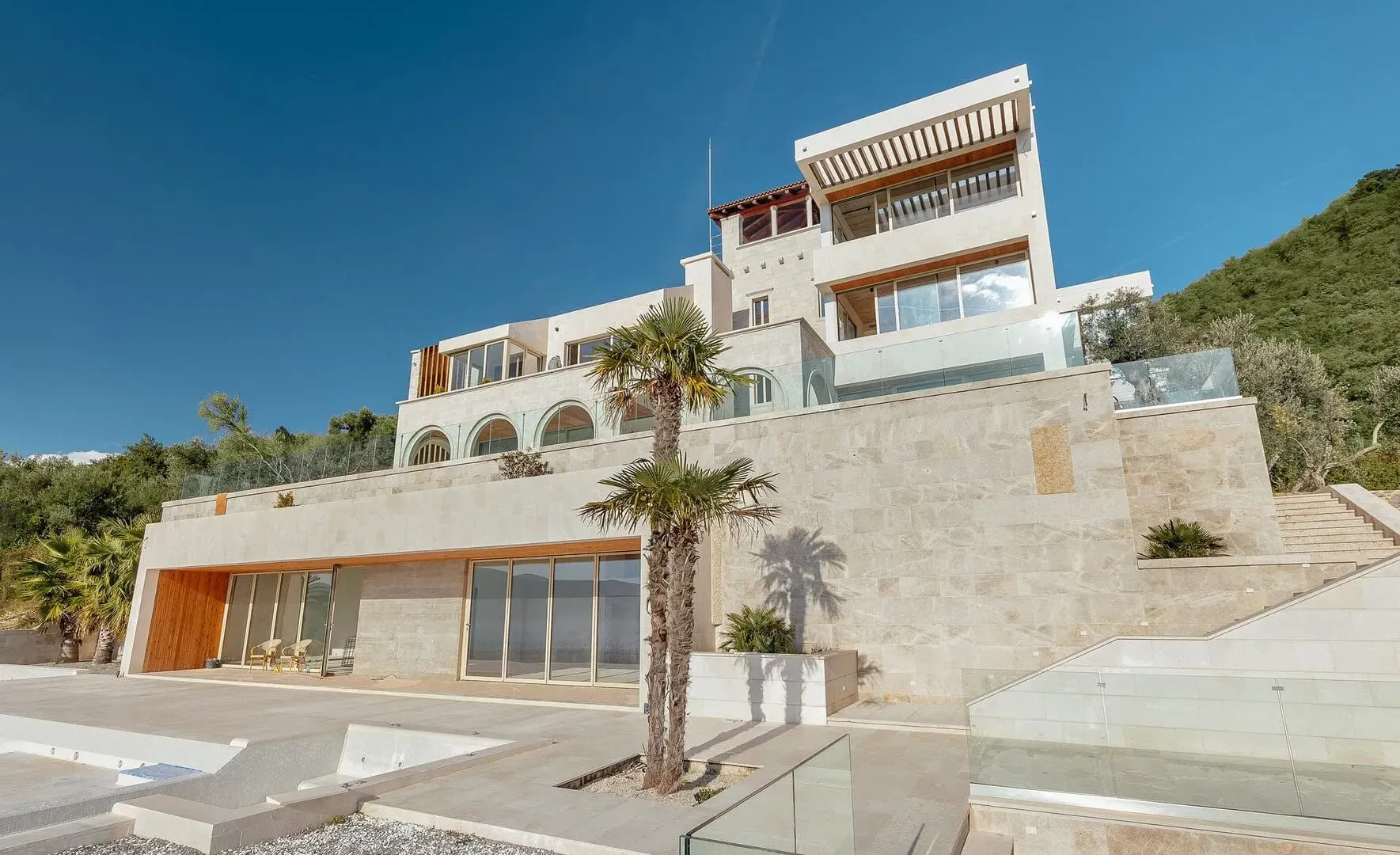 Sale, house, 1400m², Kotor, Crna Gora