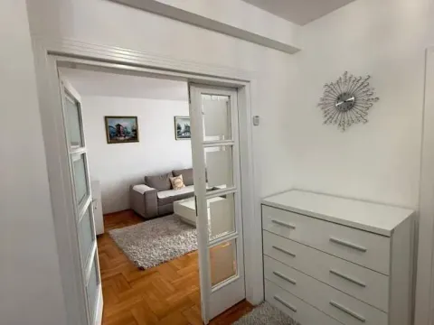 Prodaja, trosoban stan, 72m², Medijana, Niš - image 4