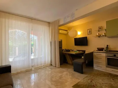 Sale, one bedroom apartment, 53m², Podkošljun, Budva - image 2