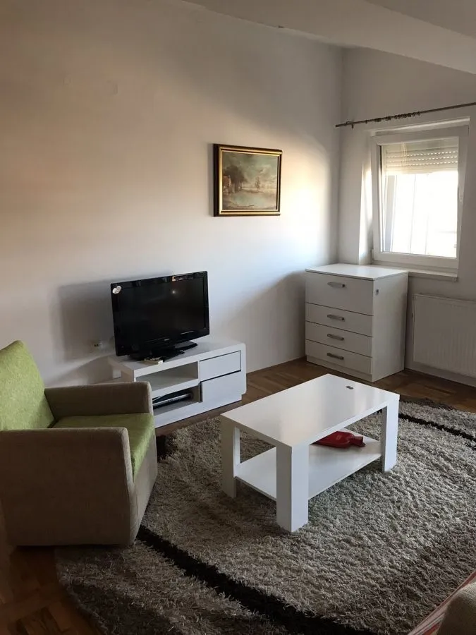 Prodaja, jednosoban stan, 40m², Centar, Novi Sad