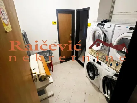 Prodaja, stan, 189m², Stari Grad, Beograd - image 10