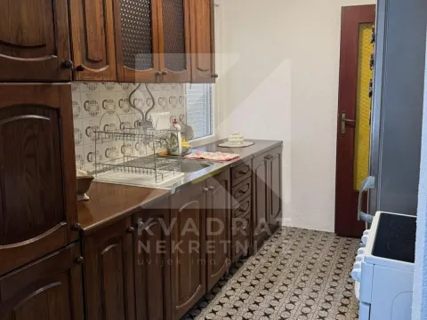 Izdavanje, dvosoban stan, 65m², Gornja Gorica, Podgorica - image 4