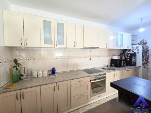 Prodaja, trosoban stan, 107m², Maine, Budva - image 2