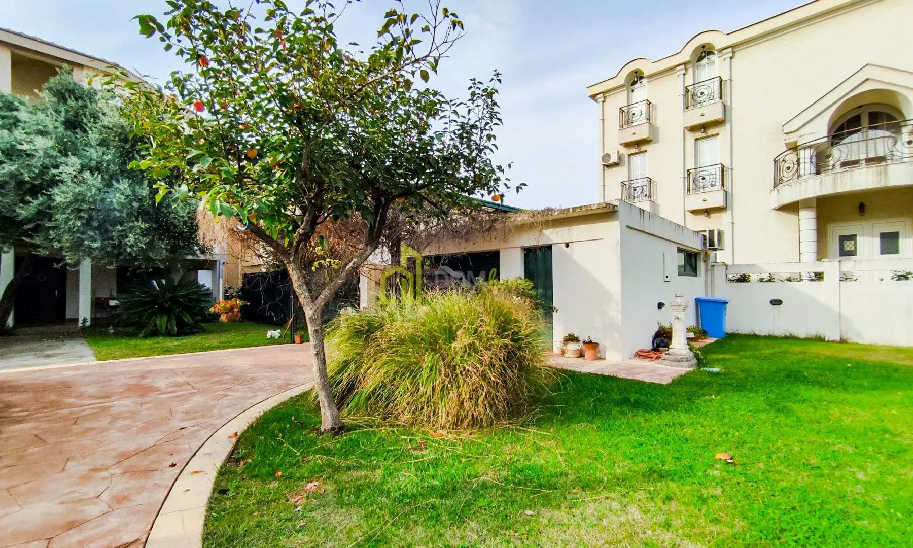 Sale, house, 405m², Stari Aerodrom, Podgorica
