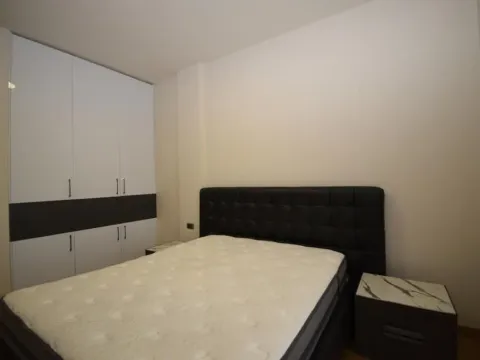 Izdavanje, trosoban stan, 120m², Kod Capital Plaze, Podgorica - image 8