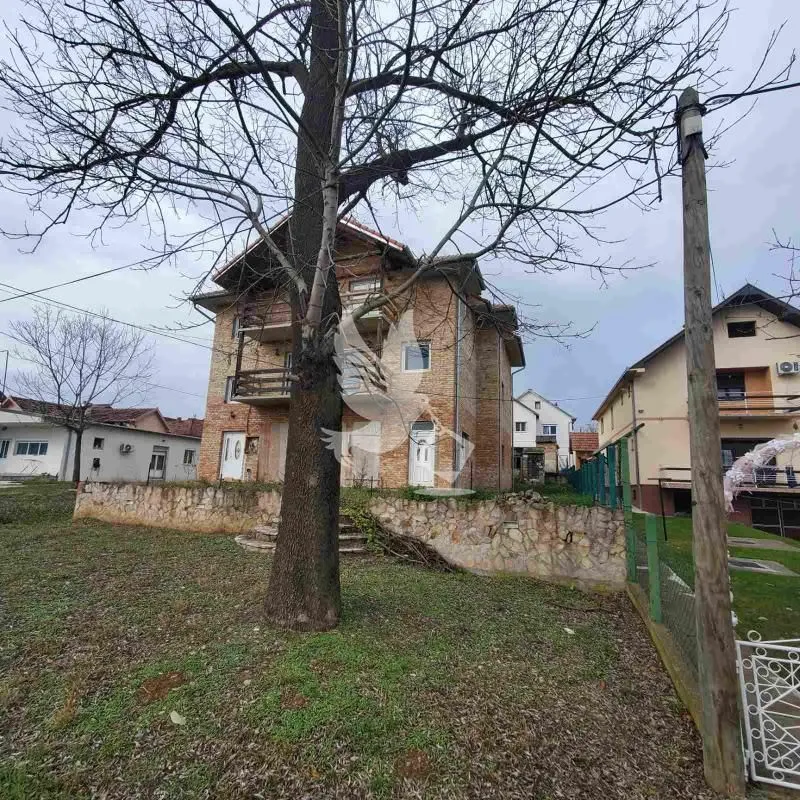 Sale, house, 300m², Koraćica, Mladenovac