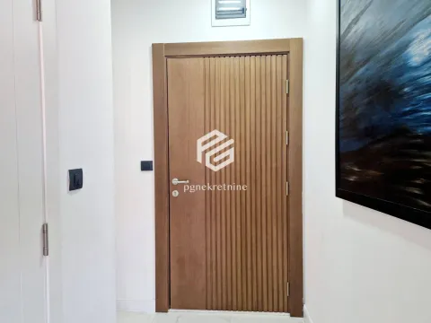 Rent, three bedroom apartment, 130m², Dalmatinska ulica, Podgorica - image 16