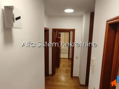 Izdavanje, četvorosoban stan, 120m², Kalenić Pijaca, Vračar Sve Podlokacije - image 9