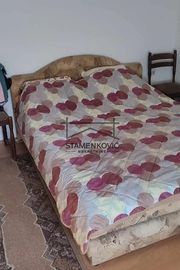 Prodaja, kuća, 330m², Veternik, Novi Sad Sve Podlokacije