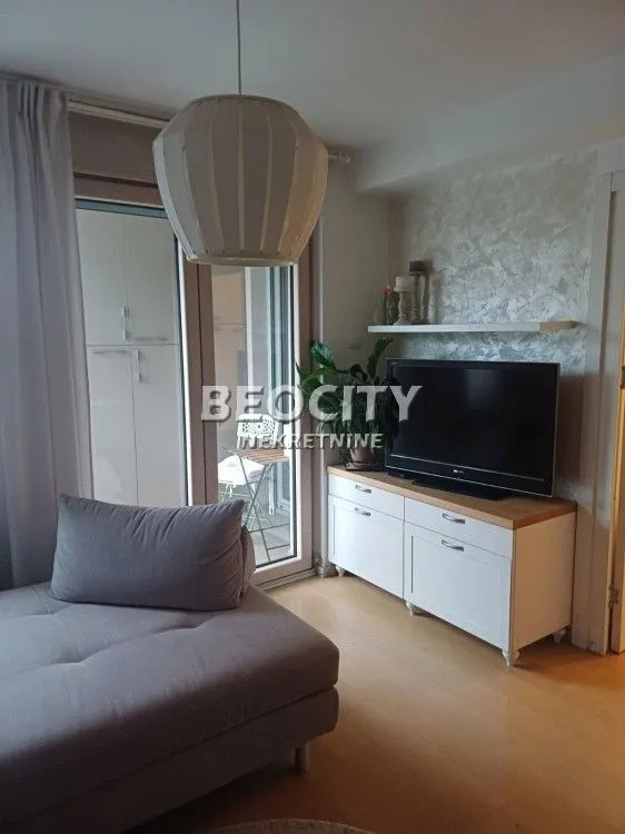 Rent, two bedroom apartment, 50m², Centar, Novi Sad