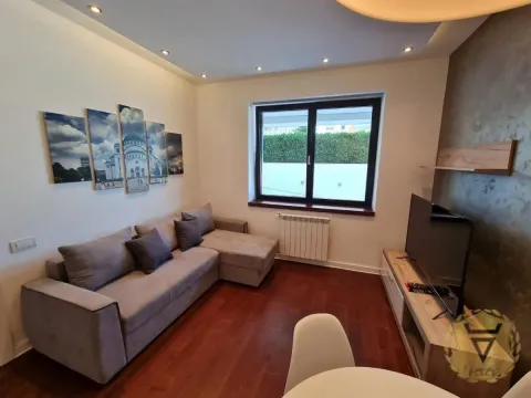 Izdavanje, jednosoban stan, 36m², Novi Beograd Blok 67, Novi Beograd Sve Podlokacije - image 2