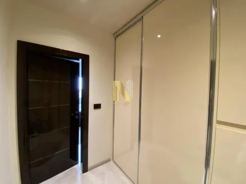 Izdavanje, trosoban stan, 190m², Bulevar Evrope, Novi Sad Sve Podlokacije - image 13