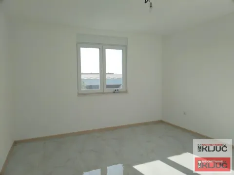 Prodaja, četvorosoban stan, 151m², Veternik, Novi Sad Sve Podlokacije - image 14