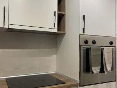 Izdavanje, trosoban stan, 100m², Centar, Novi Sad - image 11