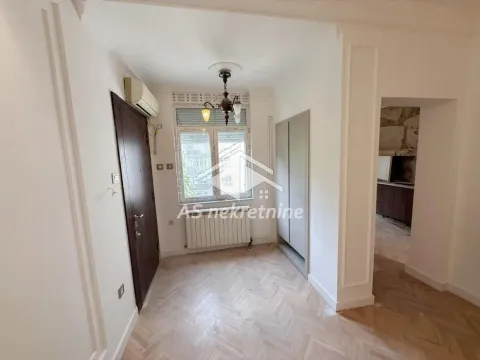 Izdavanje, četvorosoban stan, 87m², Slavija, Vračar Sve Podlokacije - image 5