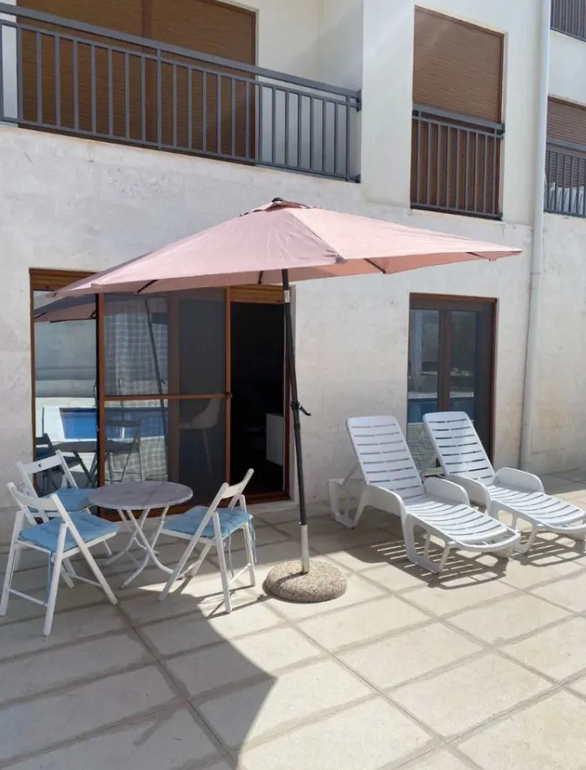 Izdavanje, jednosoban stan, 51m², Bogišići, Tivat