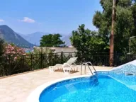 Prodaja, dvosoban stan, 59m², Dobrota, Kotor - image 2