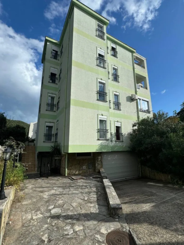 Sale, two bedroom apartment, 64m², Centar, Budva