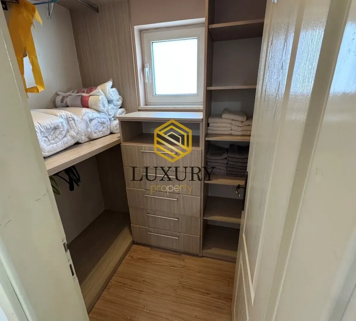 Rent, house, 330m², Zeta, Podgorica