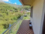 Izdavanje, četvorosoban stan, 95m², Zelenika, Herceg Novi - image 12