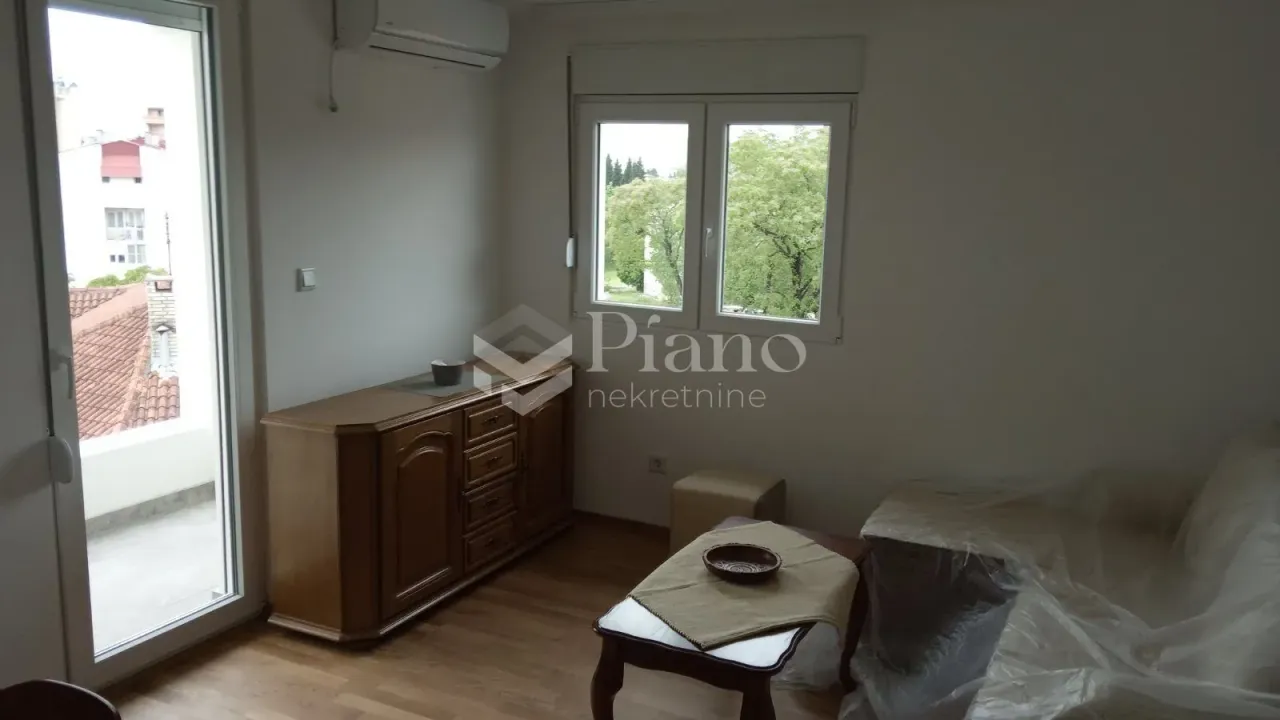 Rent, one bedroom apartment, 38m², Stari Aerodrom, Podgorica