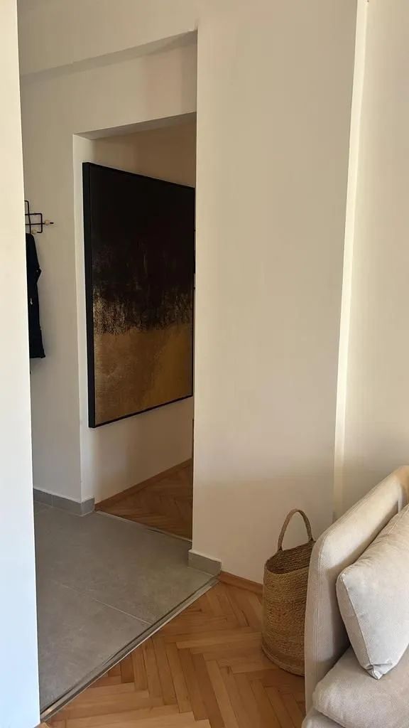 Izdavanje, trosoban stan, 74m², Budva, Crna Gora
