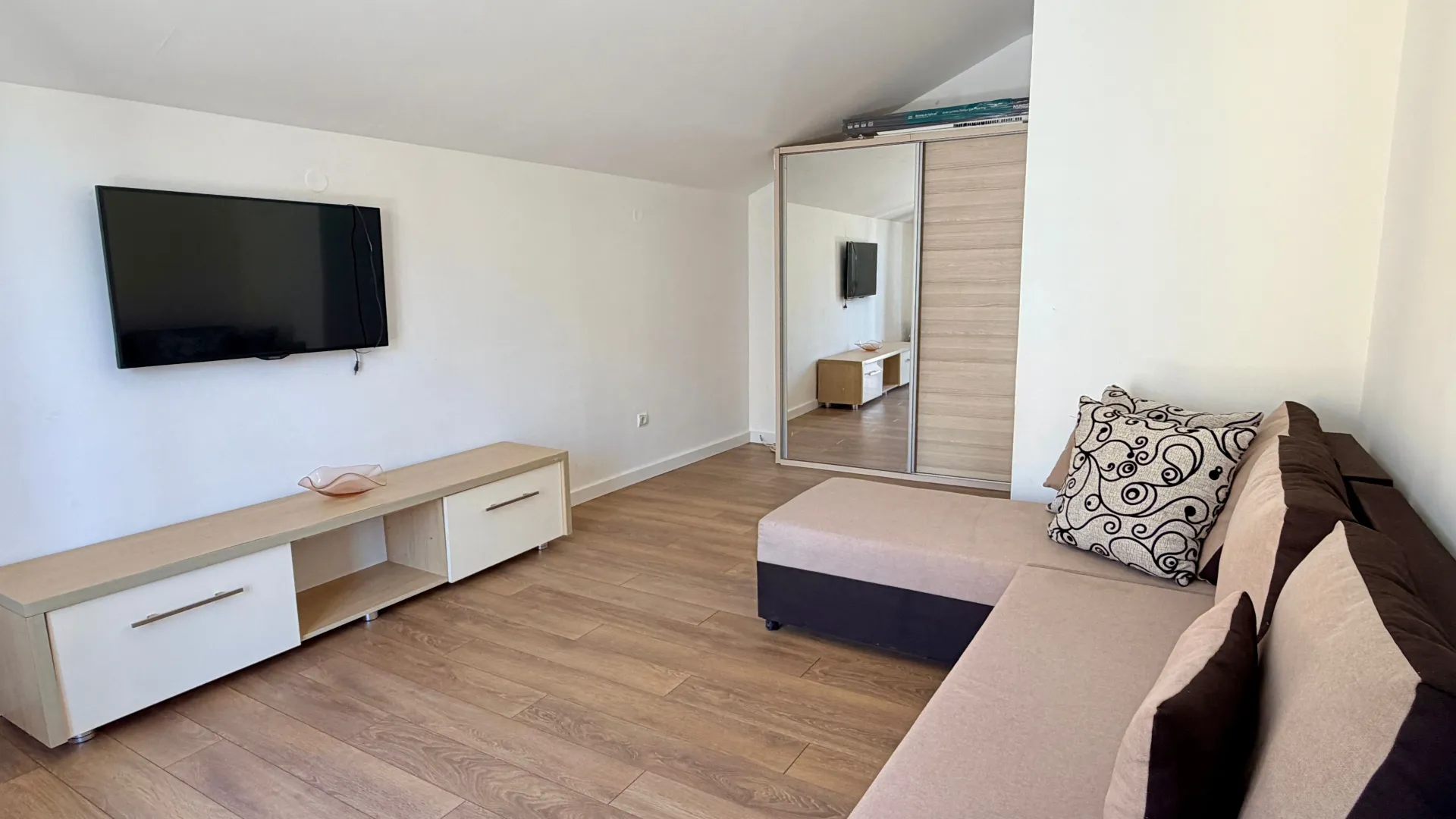 Prodaja, jednosoban stan, 40m², Bečići, Budva