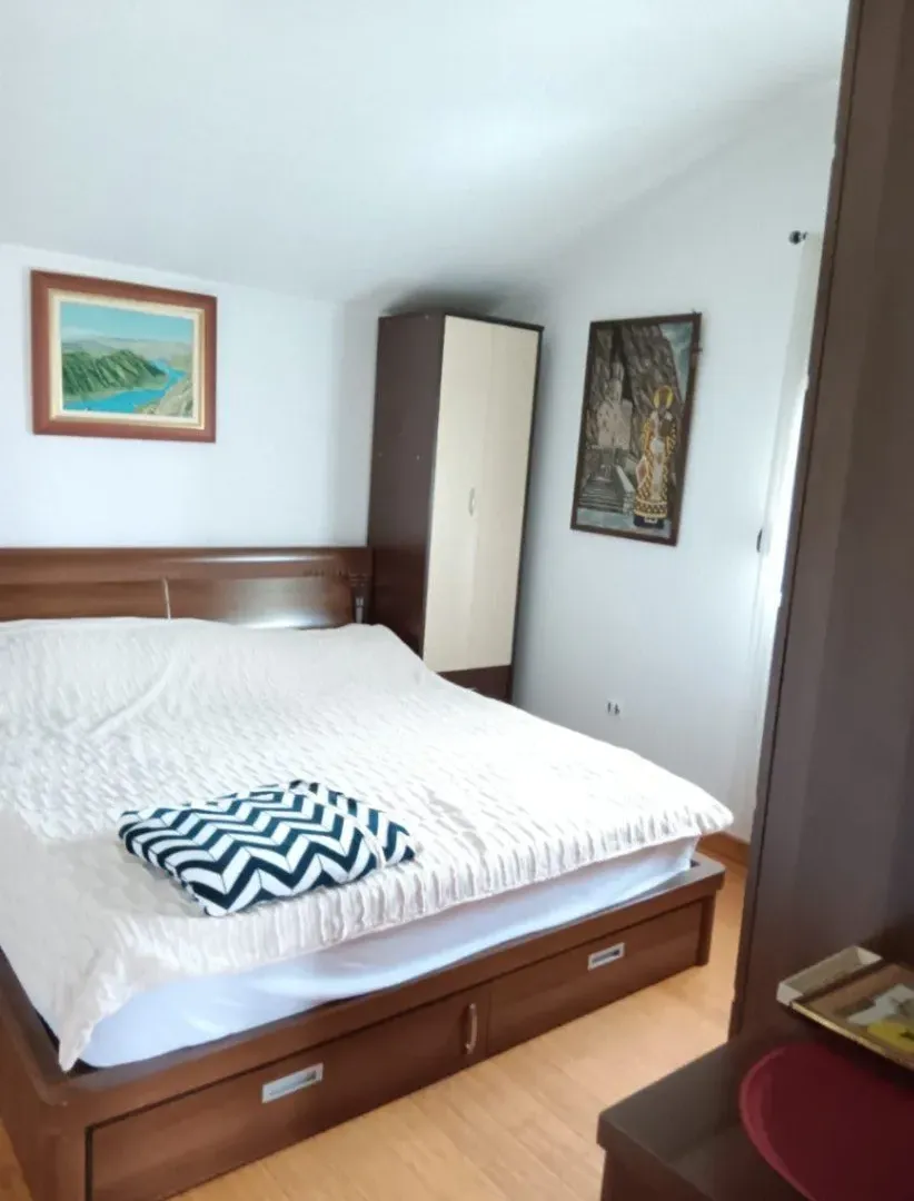 Rent, house, 180m², Masline, Podgorica
