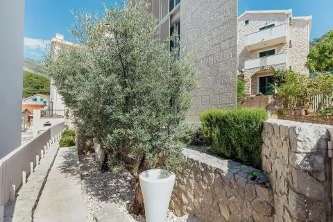 Prodaja, kuća, 320m², Pržno, Budva - image 3