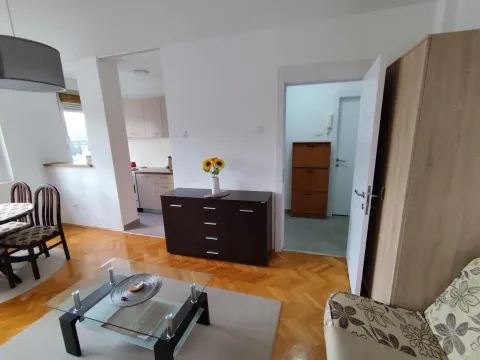 Rent, studio apartment, 29m², Preko Morače, Podgorica - image 2