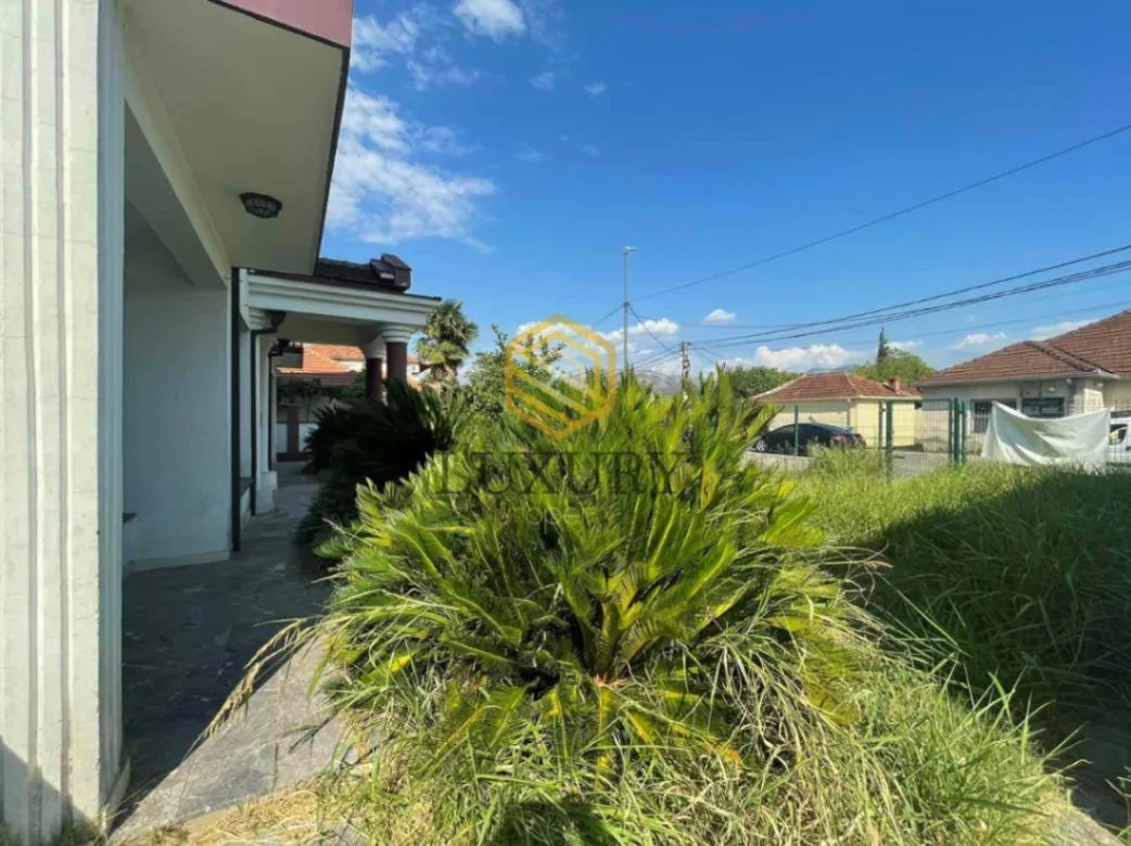 Rent, office space, 500m², Zagorič, Podgorica