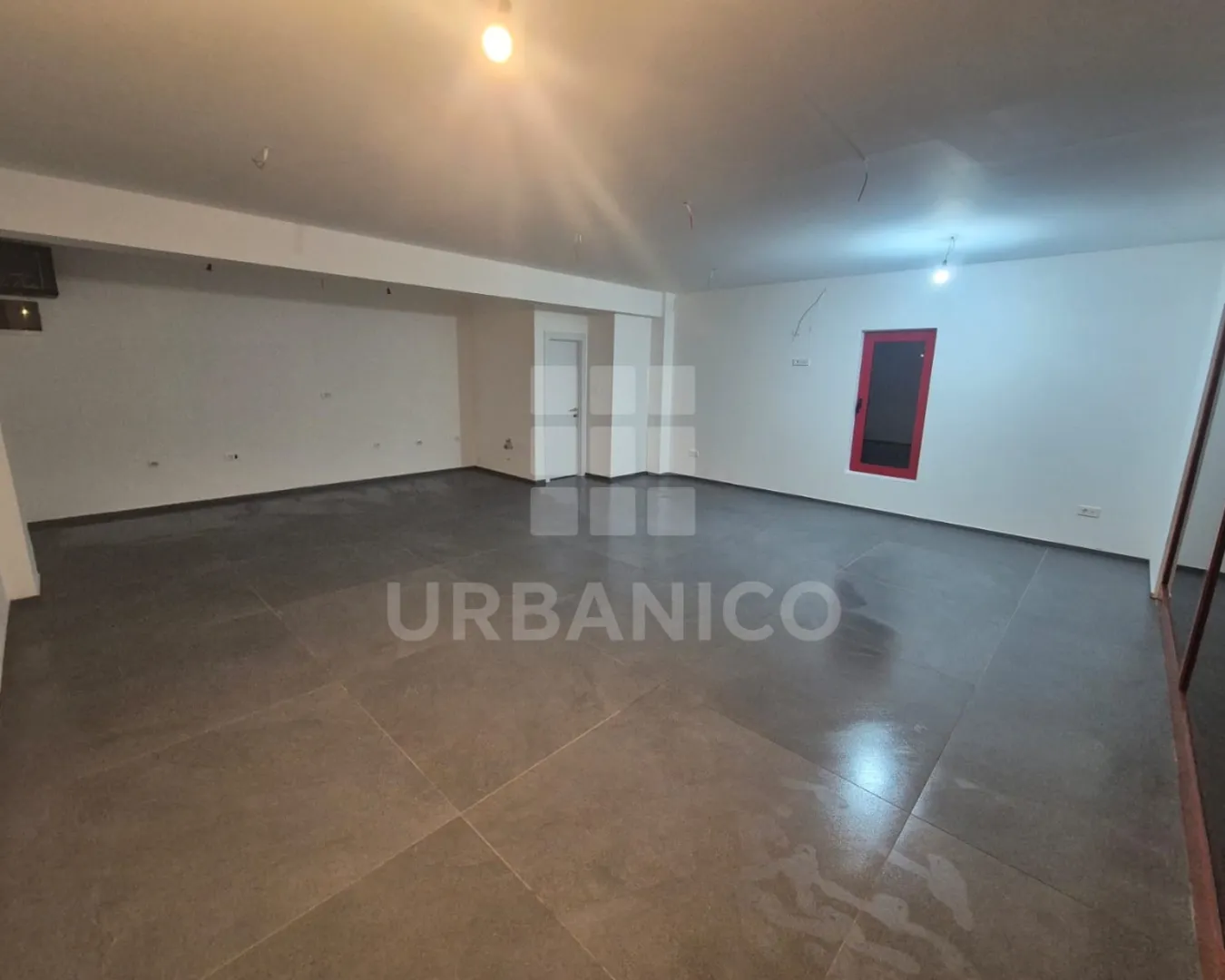 Rent, office space, 54m², Vezirov Most, Podgorica
