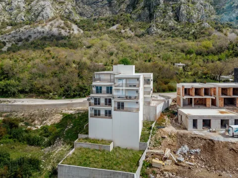 Prodaja, stan, 50m², Dobrota, Kotor - image 42