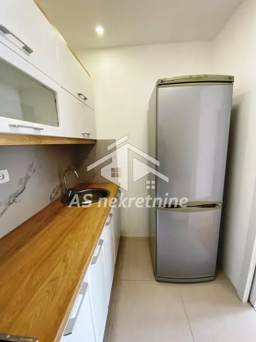 Izdavanje, trosoban stan, 58m², Zvezdara Sve Podlokacije, Beograd