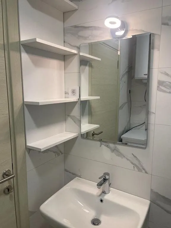 Izdavanje, dvosoban stan, 54m², Zagorič, Podgorica