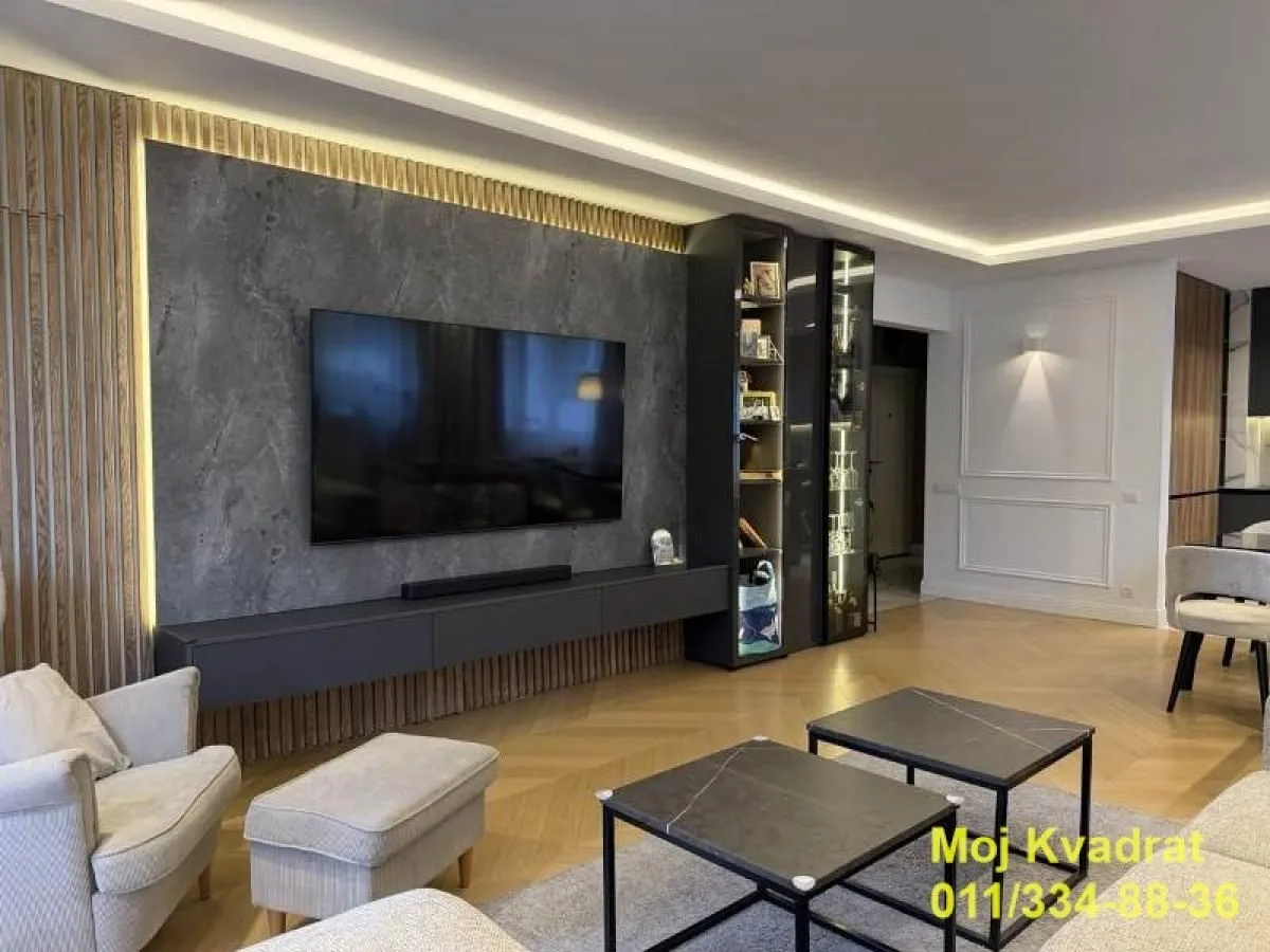 Prodaja, trosoban stan, 87m², Savski Venac, Beograd