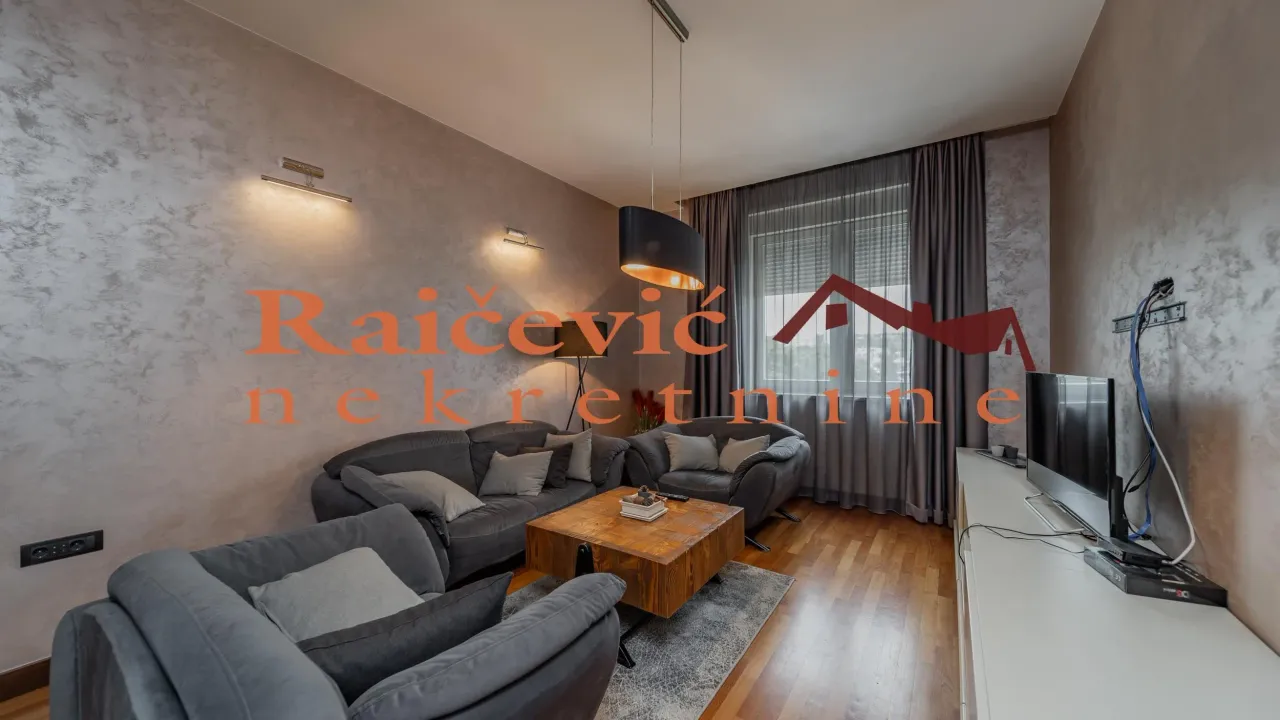 Sale, studio apartment, 85m², Vračar, Šid