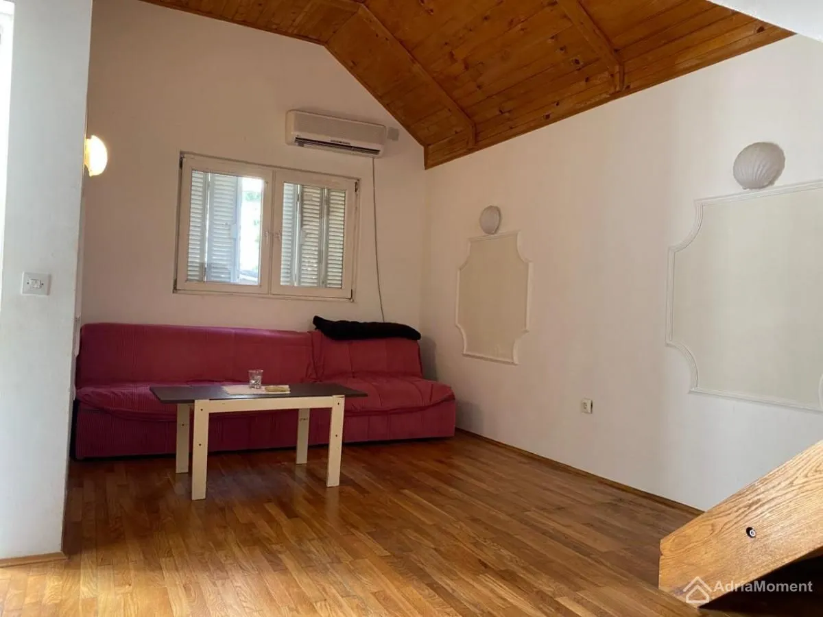 Prodaja, kuća, 140m², Šušanj, Bar