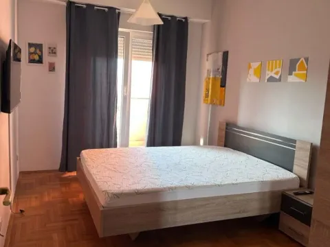 Izdavanje, jednosoban stan, 52m², City Kvart, Podgorica - image 7