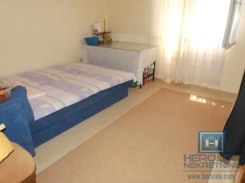 Prodaja, kuća, 279m², Strelište, Jagodina