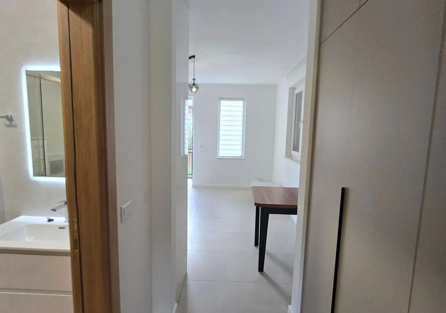 Rent, one bedroom apartment, 46m², Tivat, Crna Gora