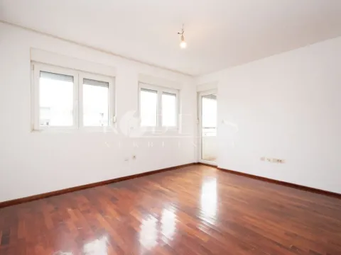 Rent, one bedroom apartment, 42m², Stari Aerodrom, Podgorica - image 3