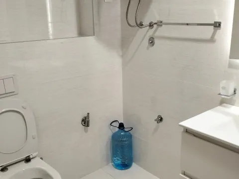 Izdavanje, dvosoban stan, 69m², Master Kvart, Podgorica - image 7