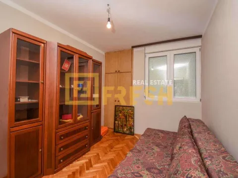 Izdavanje, trosoban stan, 100m², Centar, Podgorica - image 10