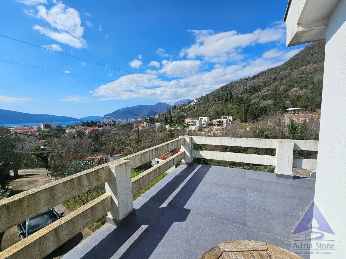 Prodaja, kuća, 225m², Seljanovo, Tivat