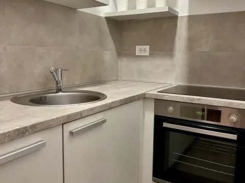 Prodaja, dvosoban stan, 49m², Centar, Novi Sad - image 8