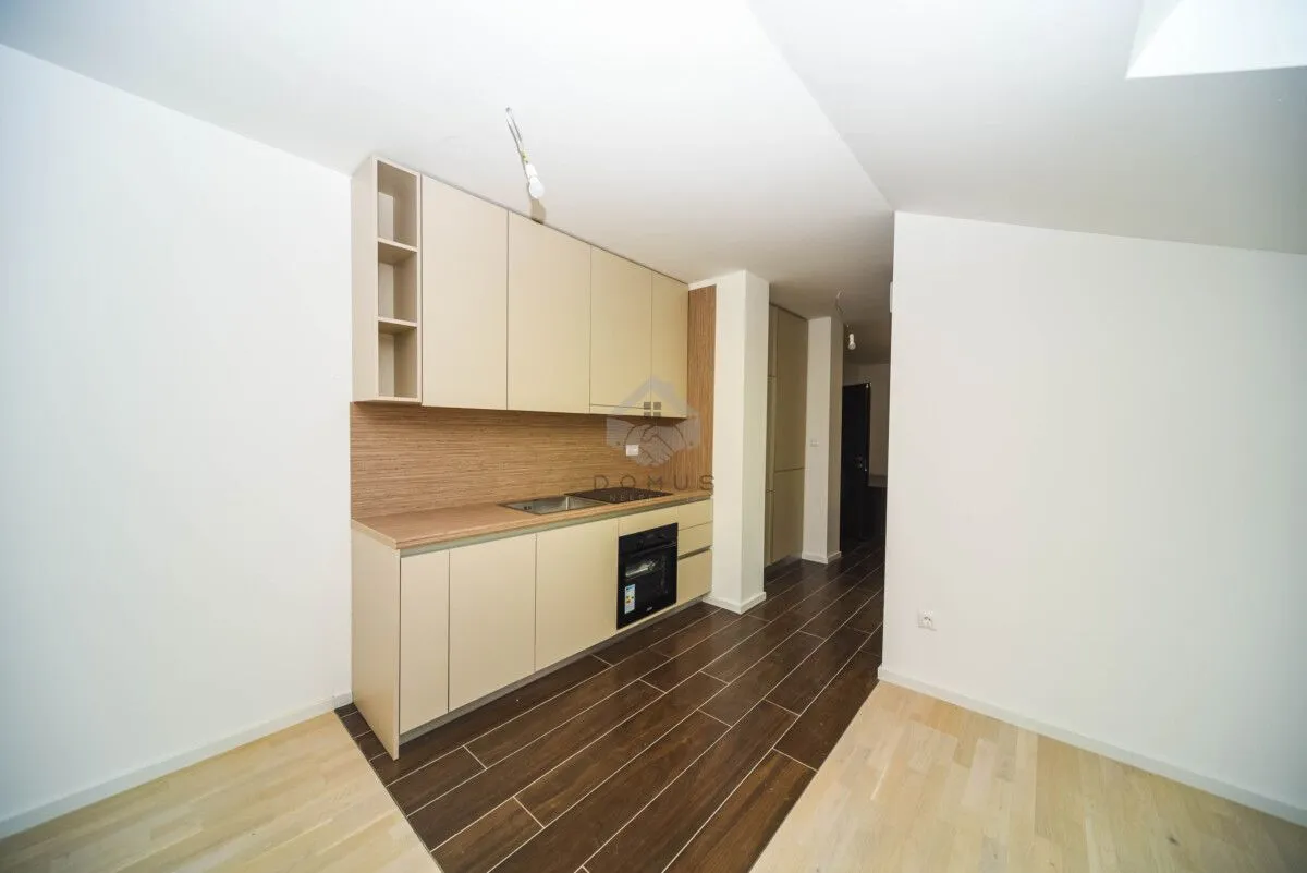 Prodaja, jednosoban stan, 54m², Tološi, Podgorica