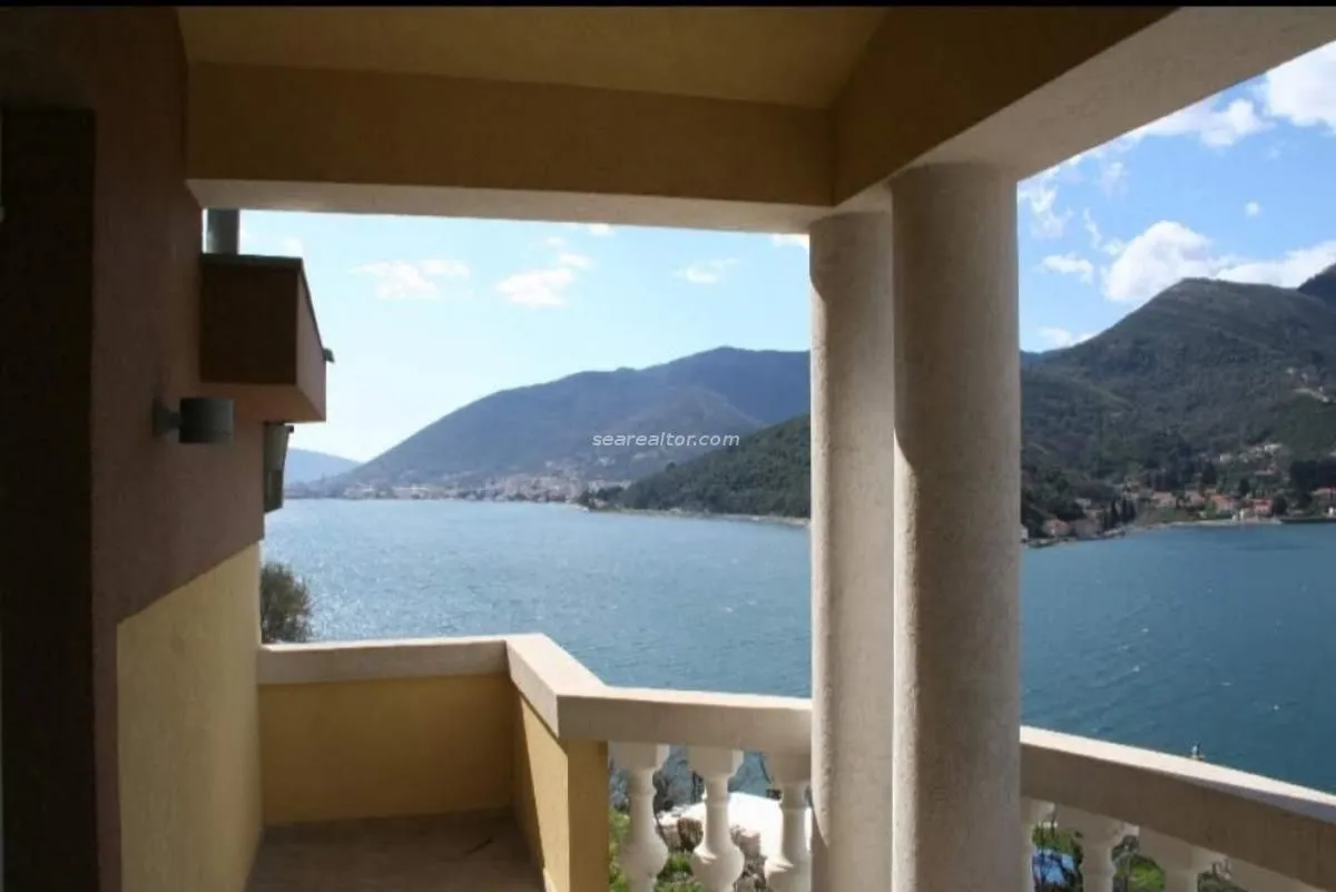 Sale, house, 210m², Opatovo, Tivat