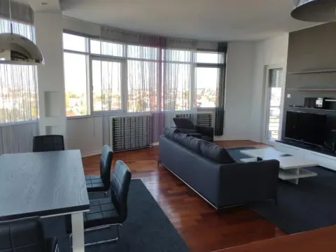 Prodaja, četvorosoban stan, 115m², Bulevar Evrope, Novi Sad Sve Podlokacije - image 7